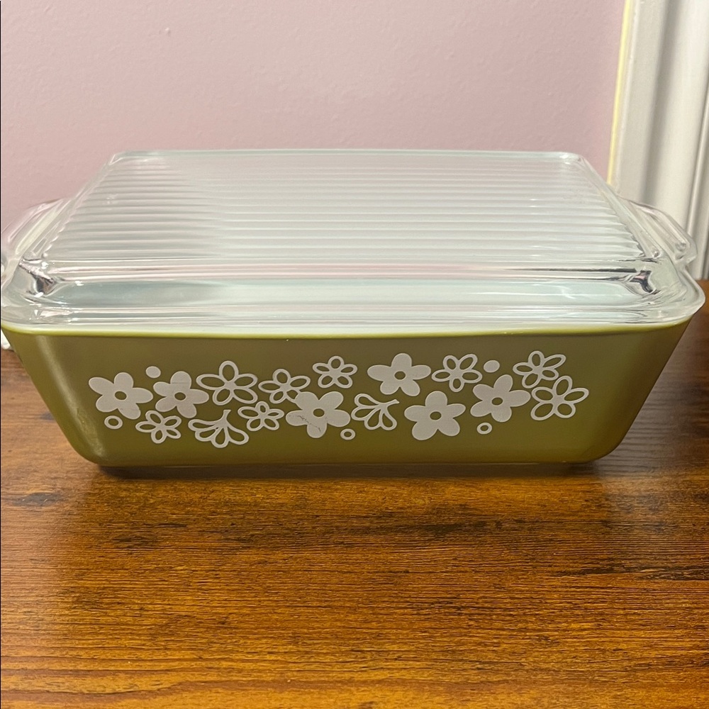 Vintage Pyrex Spring Blossom Crazy Daisy 1 1/2 qt Casserole Dish - Picture 2 of 14